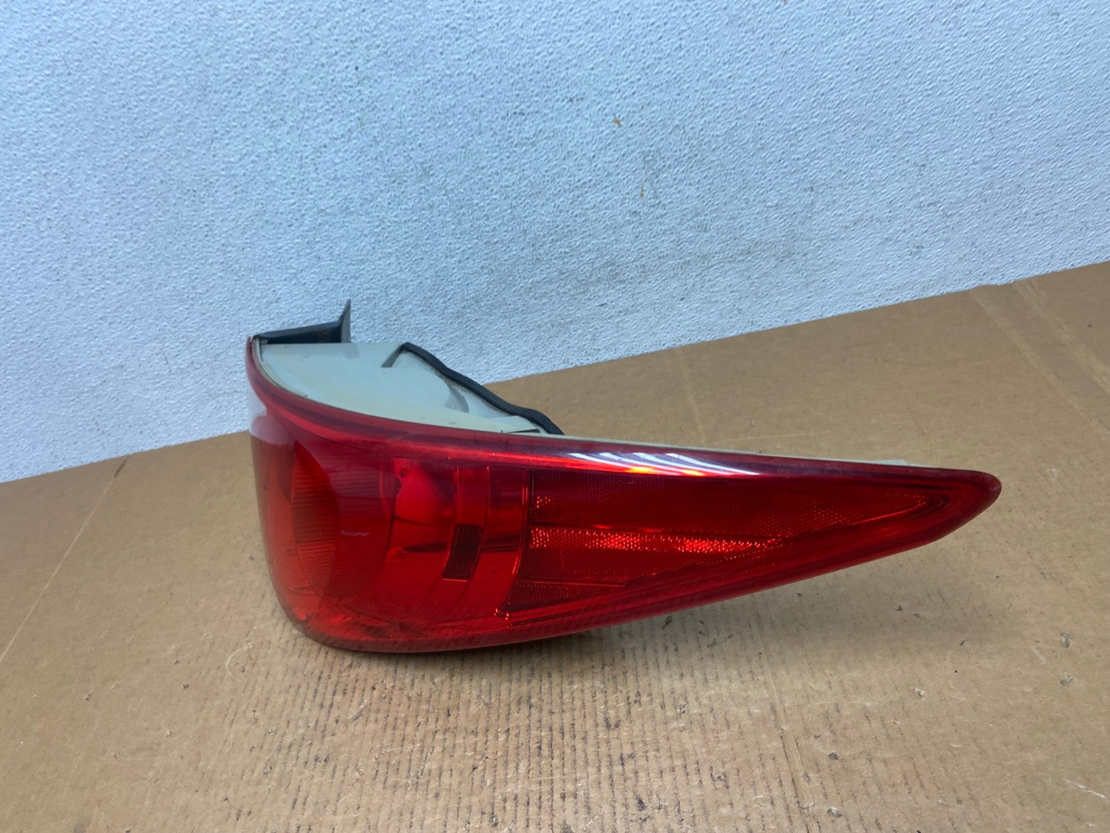 2011 2012 2013 Hyundai Sonata Right Passenger RH Tail Light AE0481 LK1