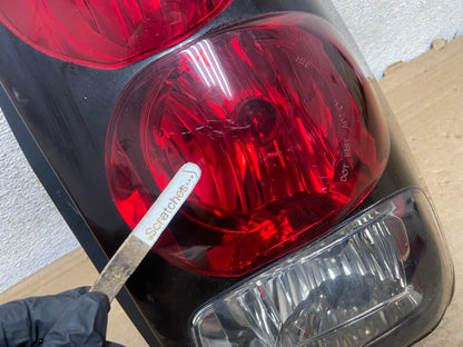 2002 to 2009 Chevrolet Trailblazer Right Passenger Rh Tail Light AH9186 LK3