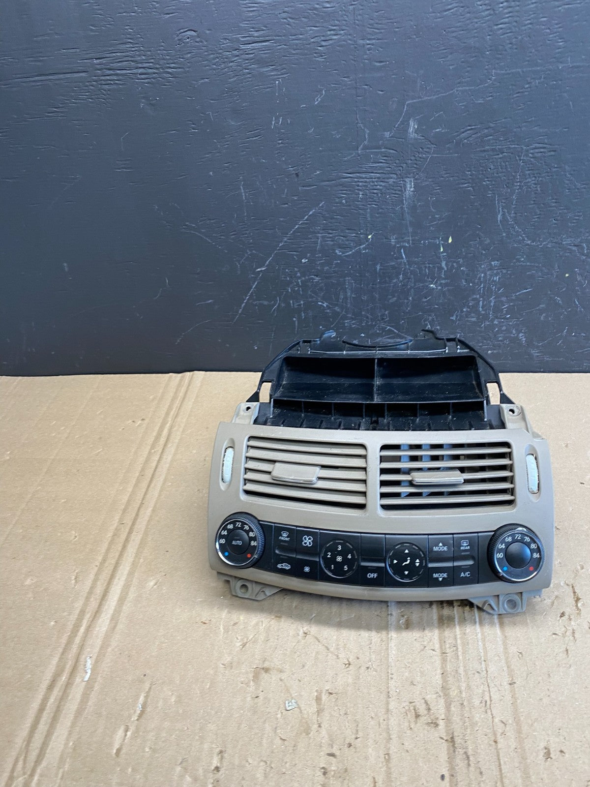 2003-2006 Mercedes W211 E320 E500 Climate Control A/C Heater Air Vent AB8968 DG0