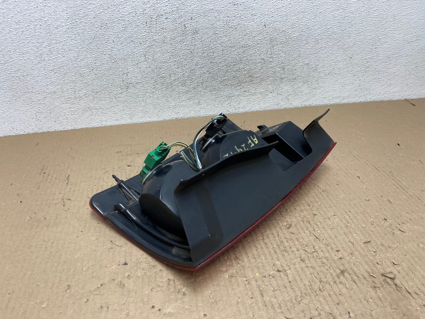 2008 to 2010 Dodge Grand Caravan Left Driver LH Side Tail Light AF2942 LK5