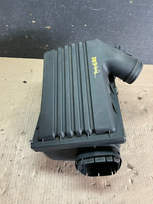2007 to 2010 BMW X5 Air Intake Cleaner Filter Housing Box OEM M8942 DG0