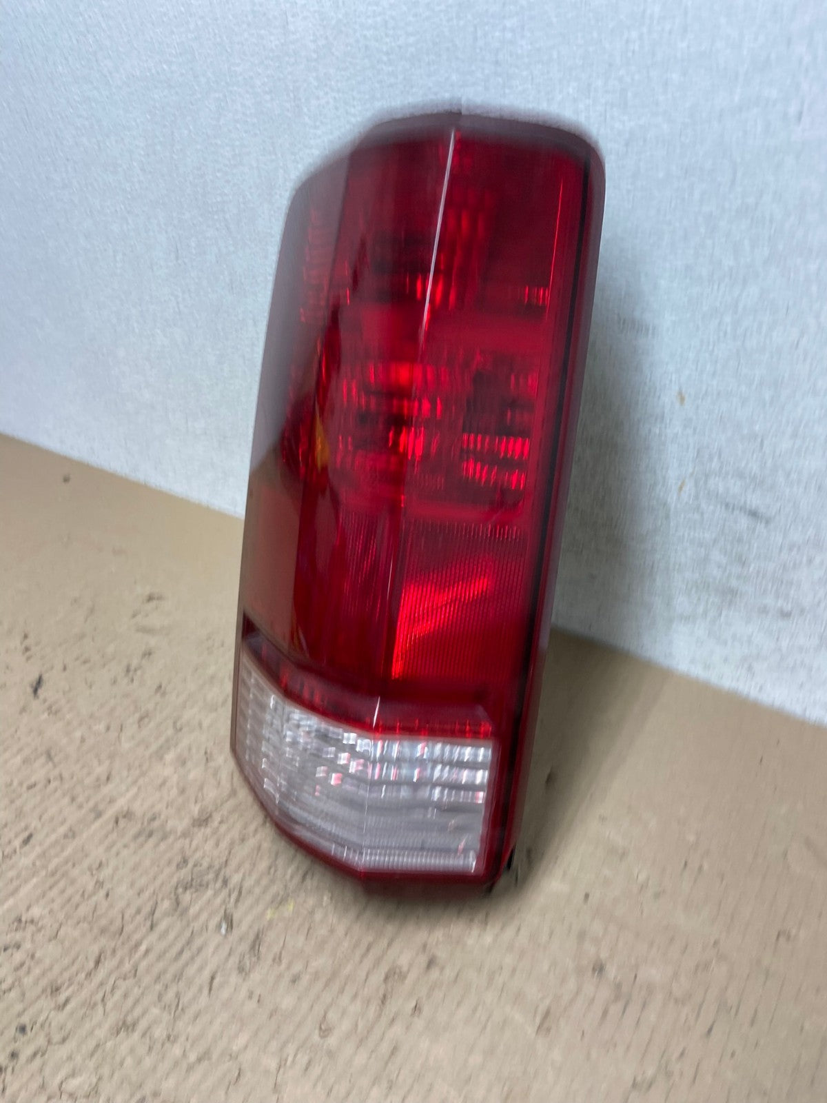 2007 - 2011 Dodge Nitro Left Driver Lh Side Tail Light AF7032 LK1