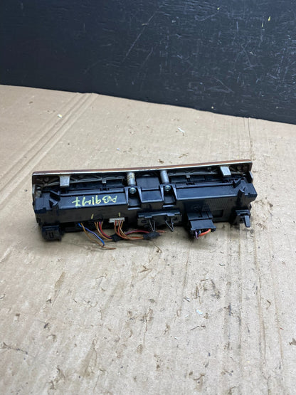 2005-2009 Mercedes W209 CLK350 CLK550 Door Lock ESP Hazard Control ab9147 DG3