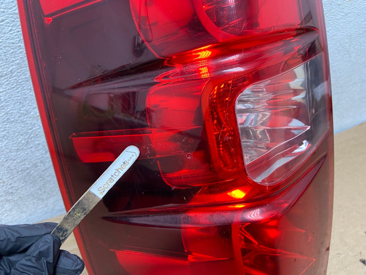 2008-2014 Chevrolet Tahoe Suburban Driver Lh Left Side Tail Light AH8532 LK3