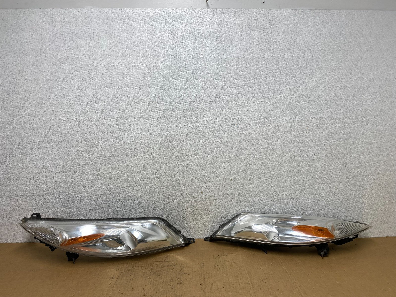 2011-2014 Nissan Juke Turn Signal Headlights Left+Right Halogen AD1379 DW0