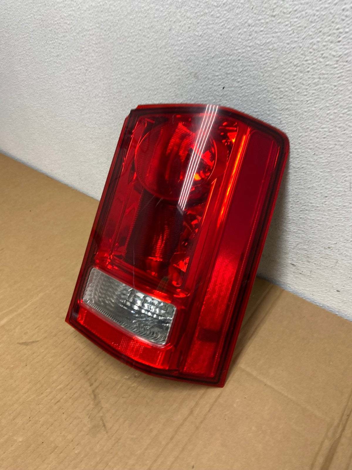 2009 to 2015 Honda Pilot Right Passenger Rh Side Tail light AC7484 LK1
