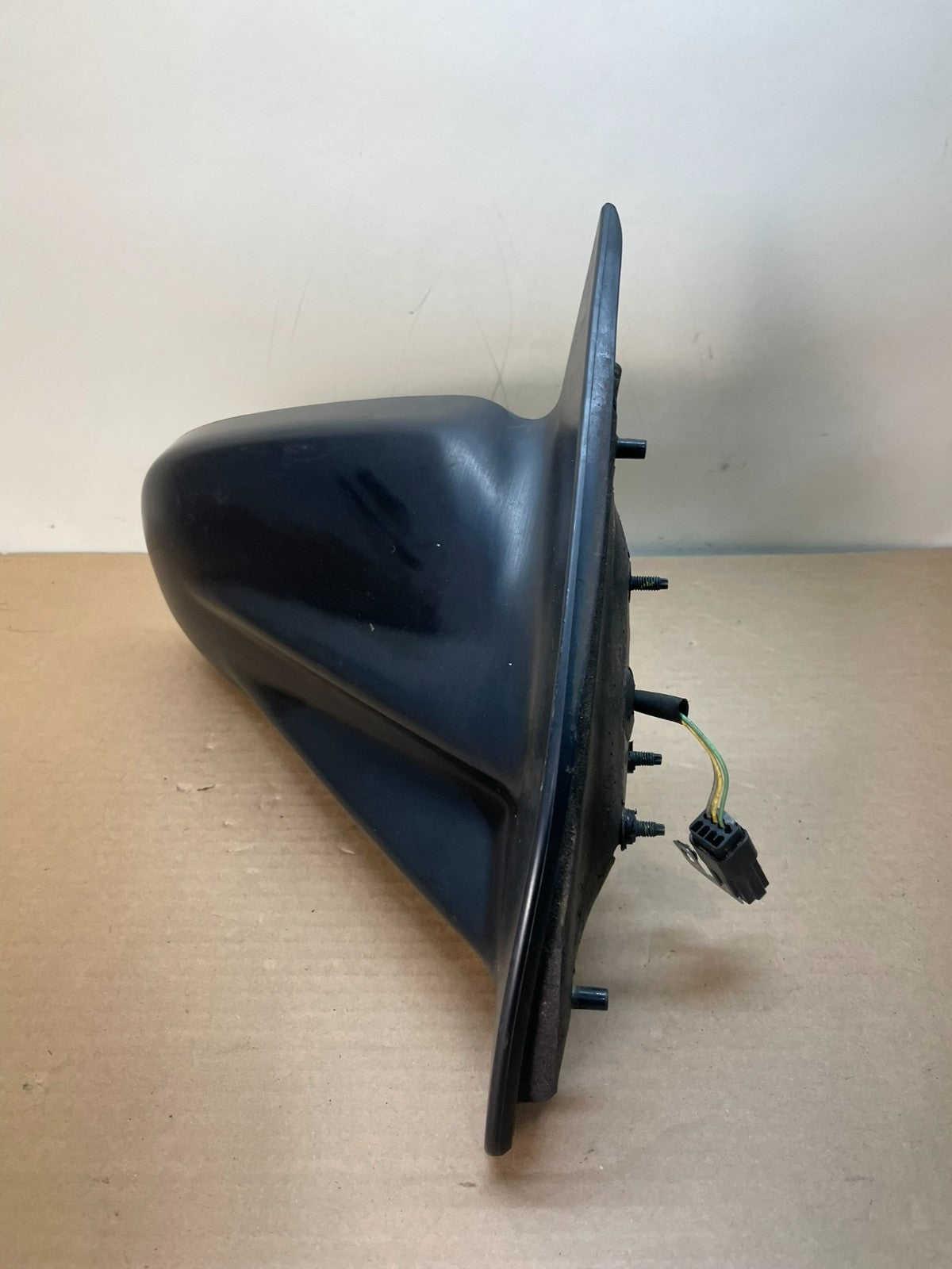 2001 to 2005 Pontiac Aztek Right Passenger RH Side View Door Mirror AH8790 DW1