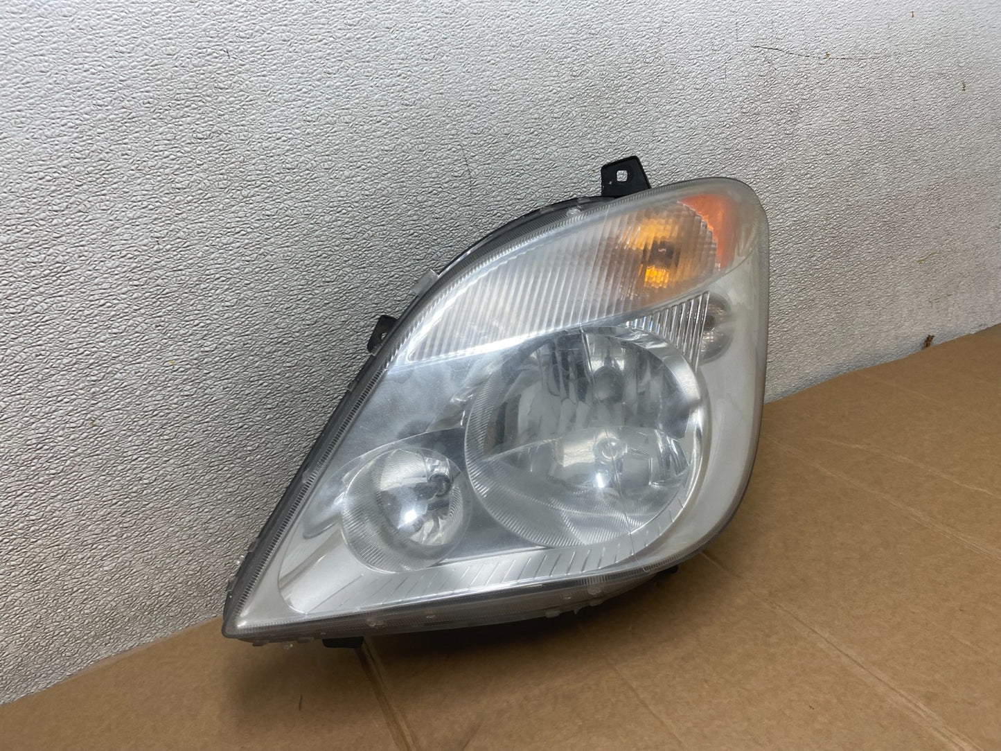 2007 to 2013 Mercedes Sprinter Headlight Left Driver Side Halogen Oem AA1051 DW2
