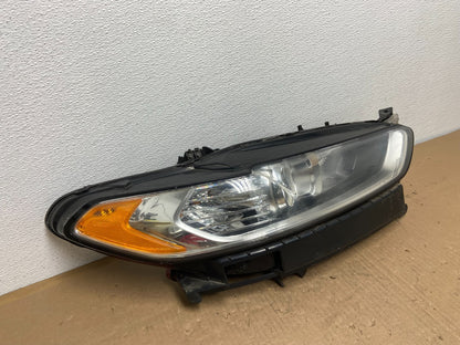 2013 to 2016 Ford Fusion Right Passenger Rh Side Headlight AB6623 DW2