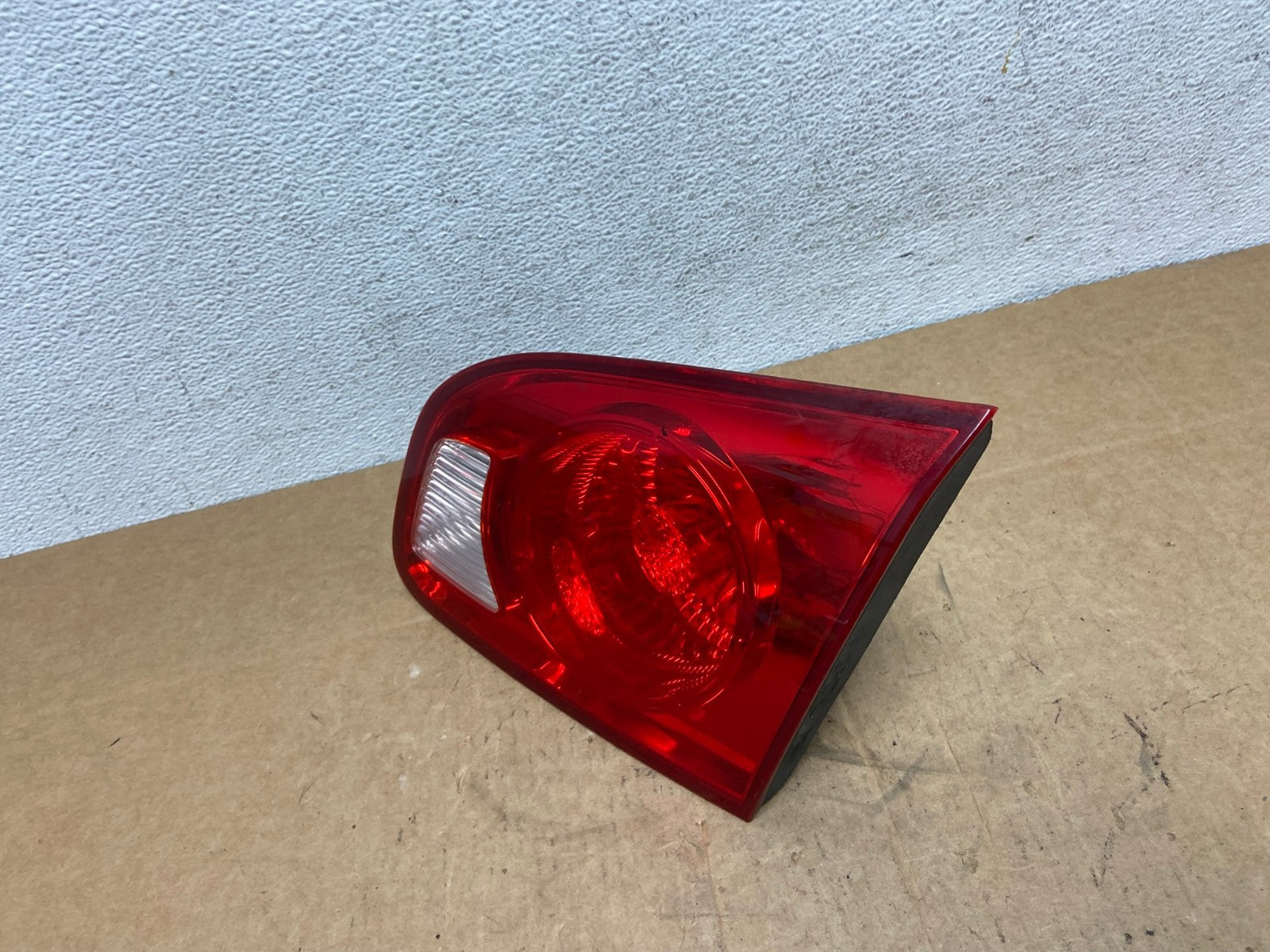 2007 2008 2009 Hyundai Santa Fe Right Passenger Tail Light Inner AD6147 LK1