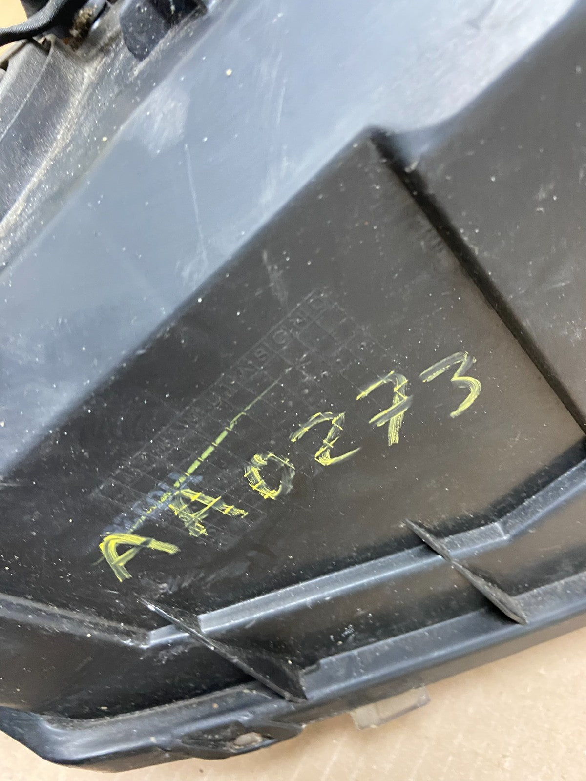 2009 to 2017 Dodge Journey Headlight Left Driver Lh Side Halogen AA0273 DW9