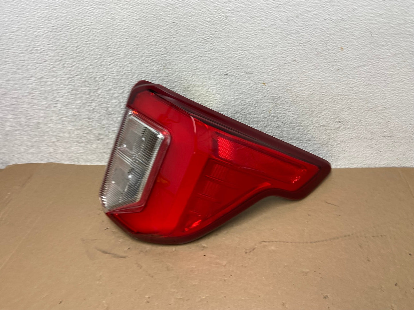 2020 2021 2022 2023 Ford Explorer Right Passenger Side Tail light AD6426 LK1