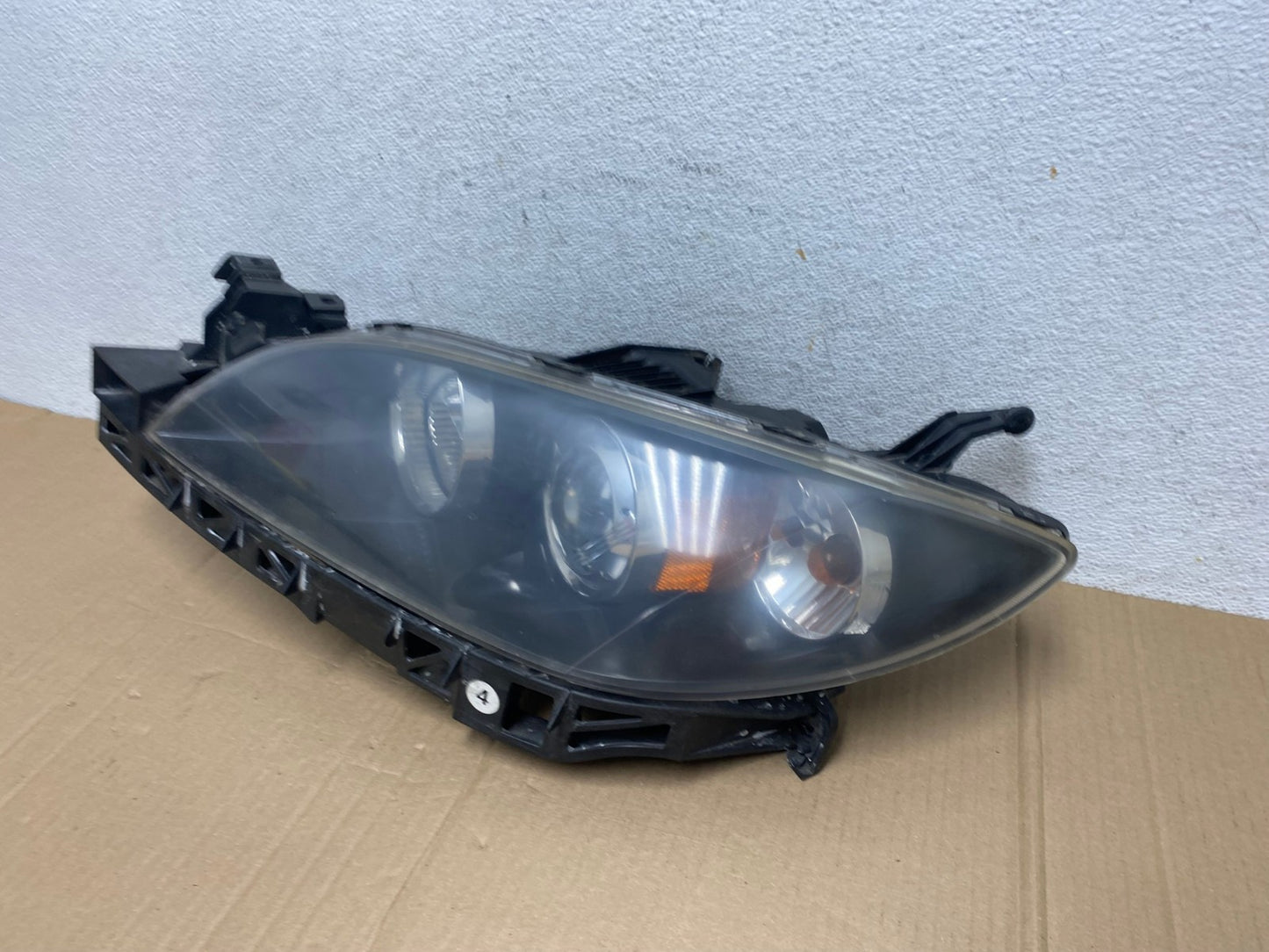 2004 to 2009 Mazda 3 Sedan Left Driver LH Side Headlight AE8908 LK1