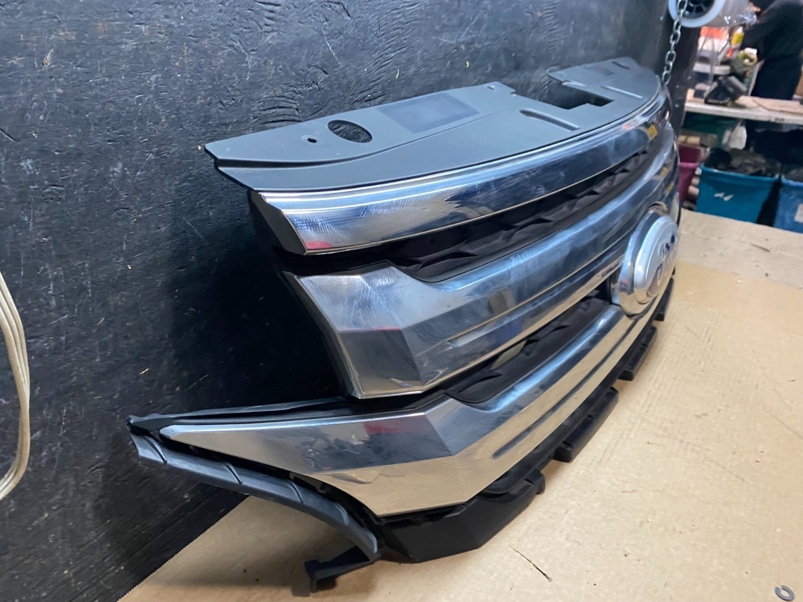 2011 2012 2013 Ford Edge Front Upper Chrome Grille Grill Oem v6959 DG2