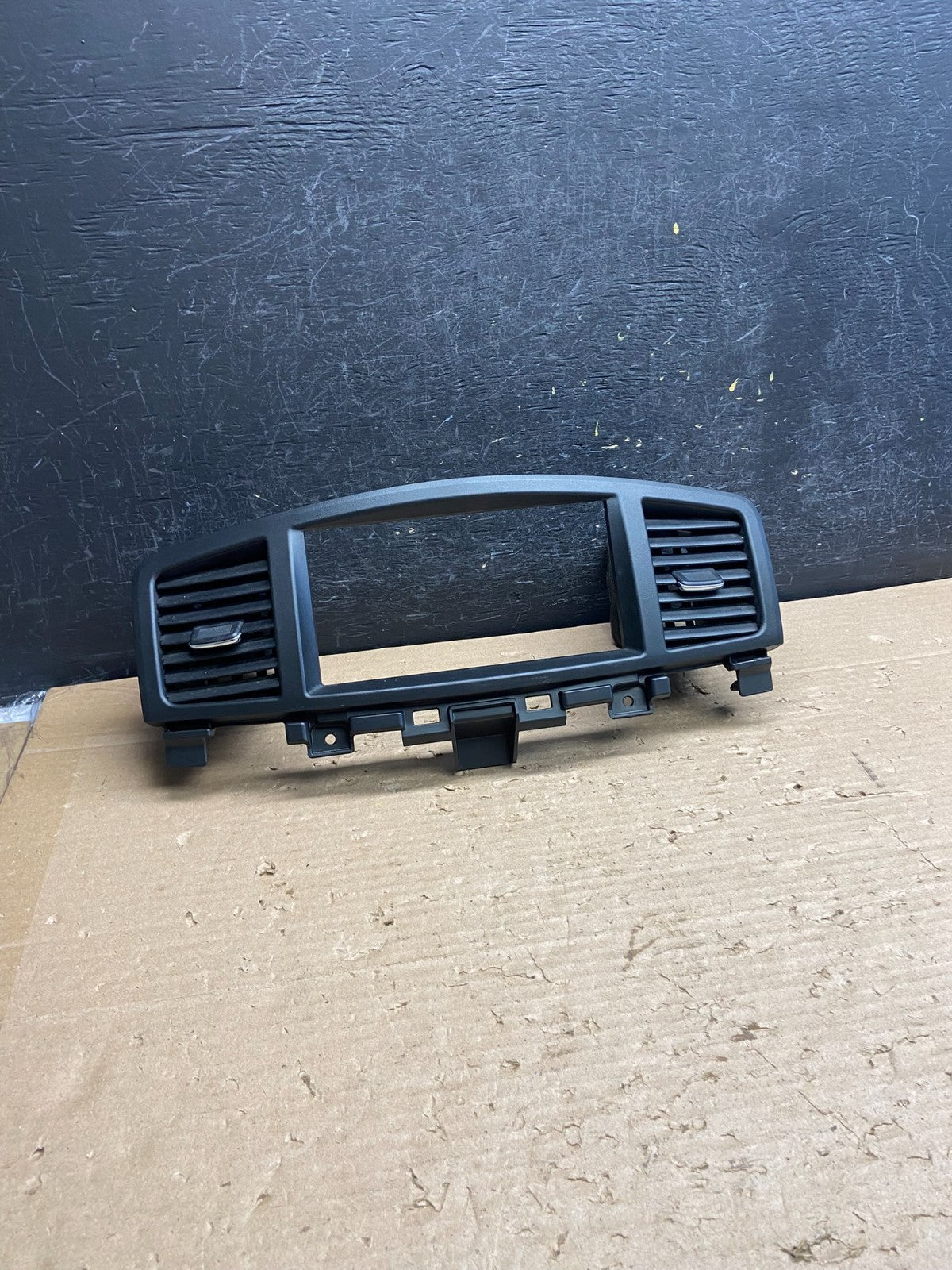 2011 to 2017 Nissan Quest Center Radio Trim Dash Panel Bezel AG8535 DG0
