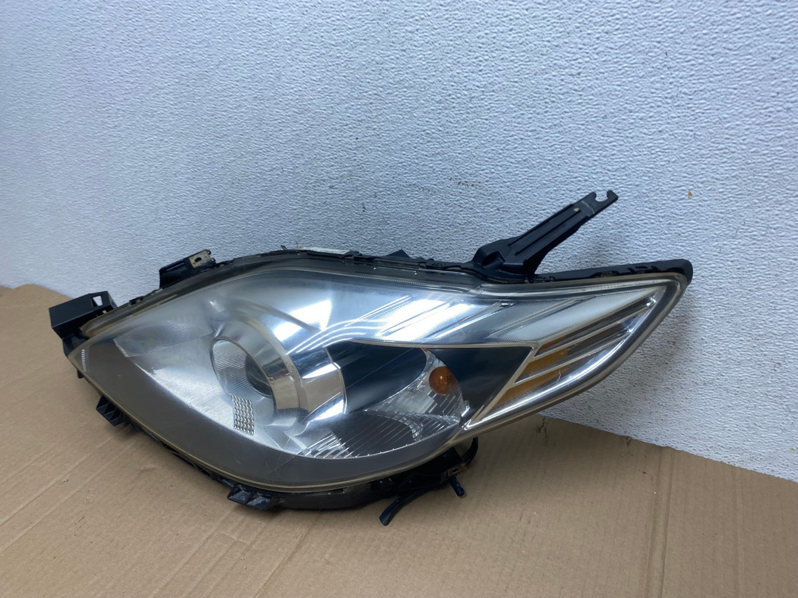 2008 2009 2010 Mazda 5 Left Driver LH Side Headlight Xenon HID AE8905 LK1