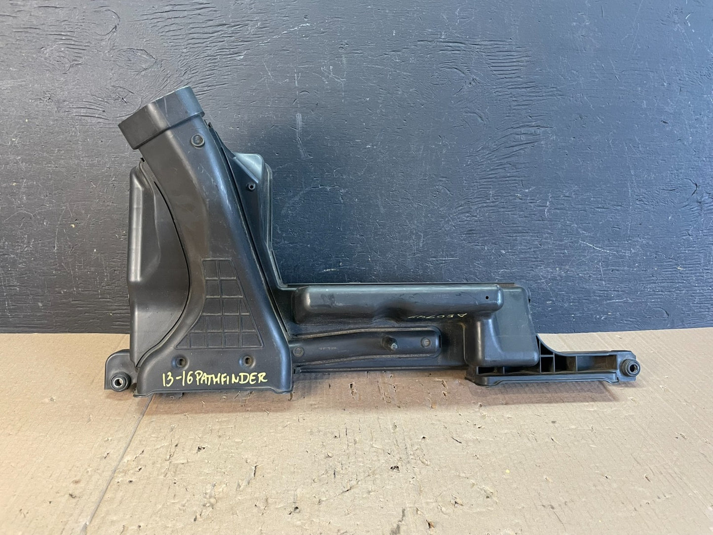 2013-2016 Nissan Pathfinder Upper Air Intake Duct AE0747 DG5