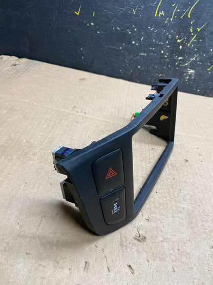 2003-2005 Honda Pilot Center Dash Radio Screen Display Trim Bezel z0130 DG1