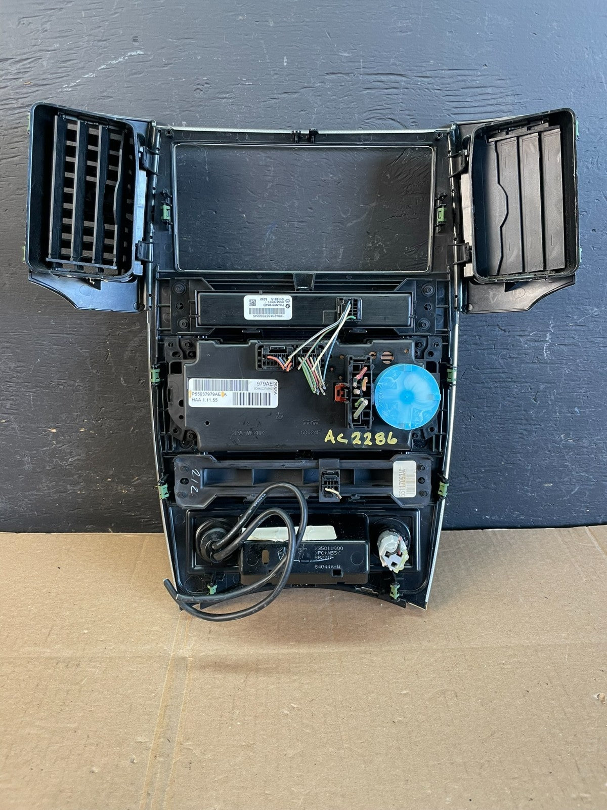 2008 2009 2010 Jeep Commander Grand Cherokee A/C Climate Control Bezel AC2286 DG3