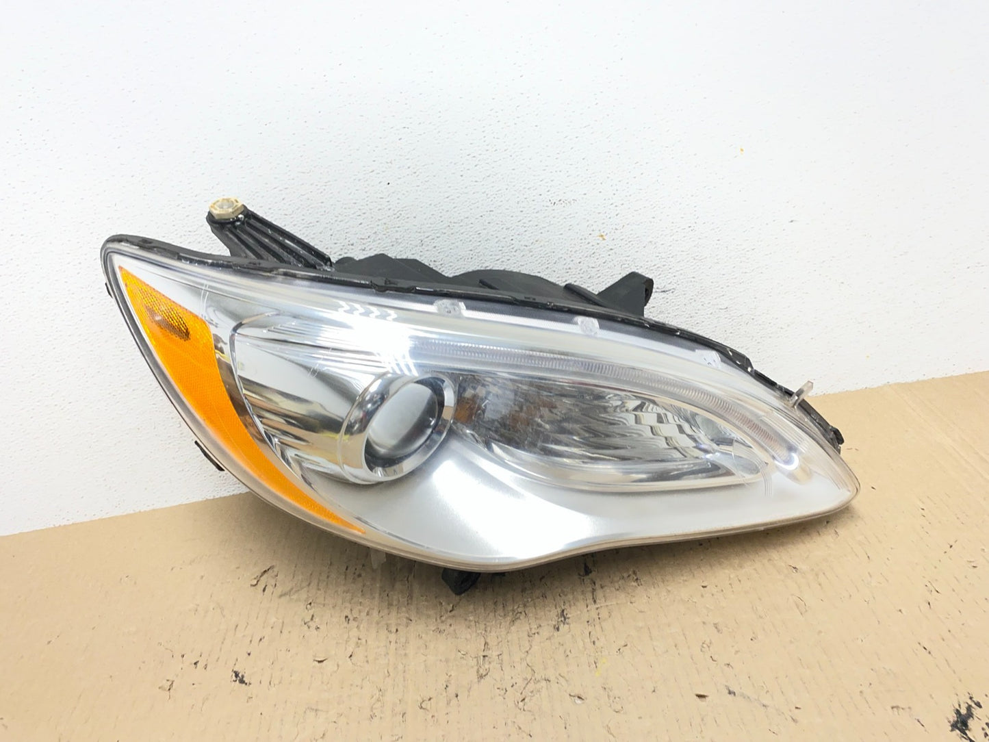 2011 2012 2013 2014 Chrysler 200 Right Passenger Halogen Headlight AF7111 DW0