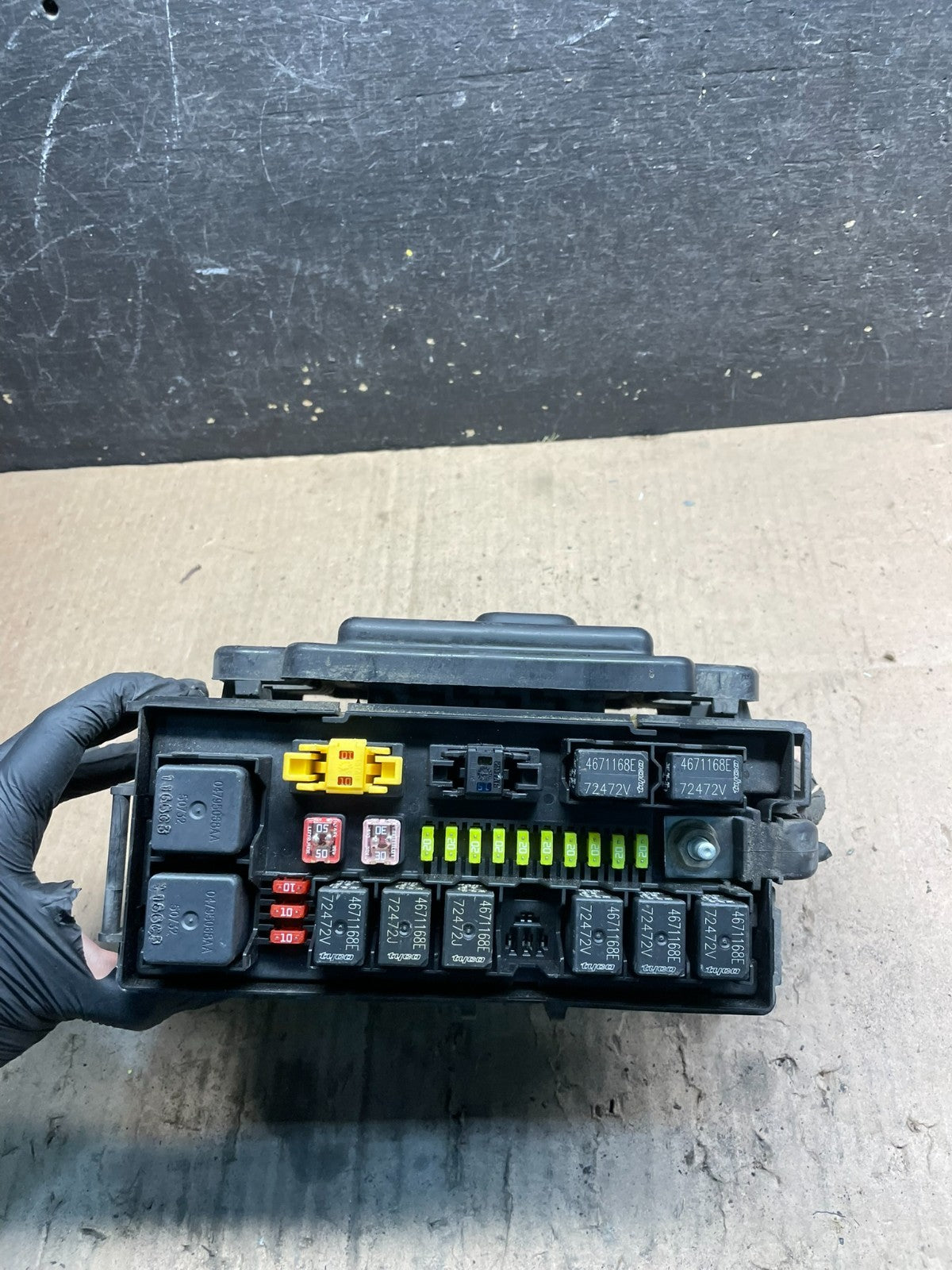 2005 2006 Jeep Grand Cherokee Fuse Box Multi-Function Relay Module T7457 DG4