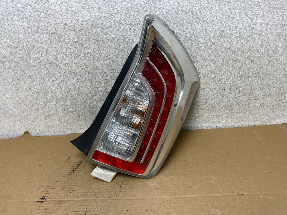 2012 to 2015 Toyota Prius Tail Light Right Passenger RH Side AH8033 LK0