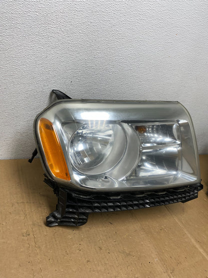 2013 to 2015 Honda Pilot Right Passenger RH Side Halogen Headlight AC8616 DW2