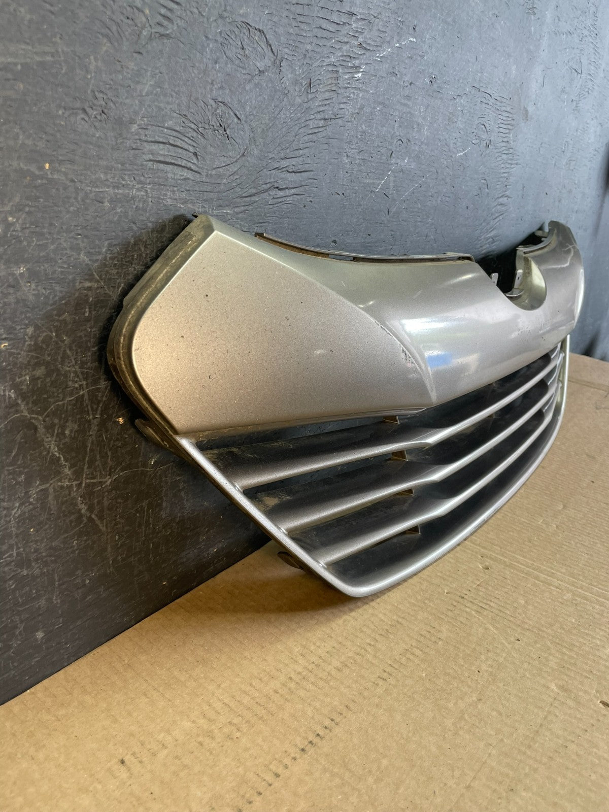 2010 to 2015 Hyundai Tucson Front Lower Grille Grill AF3785 DG2