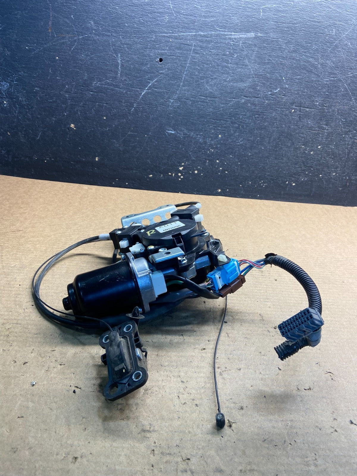 2005 - 2010 Honda Odyssey Rear Right Sliding Door Lock Actuator Motor AA0673  DG1