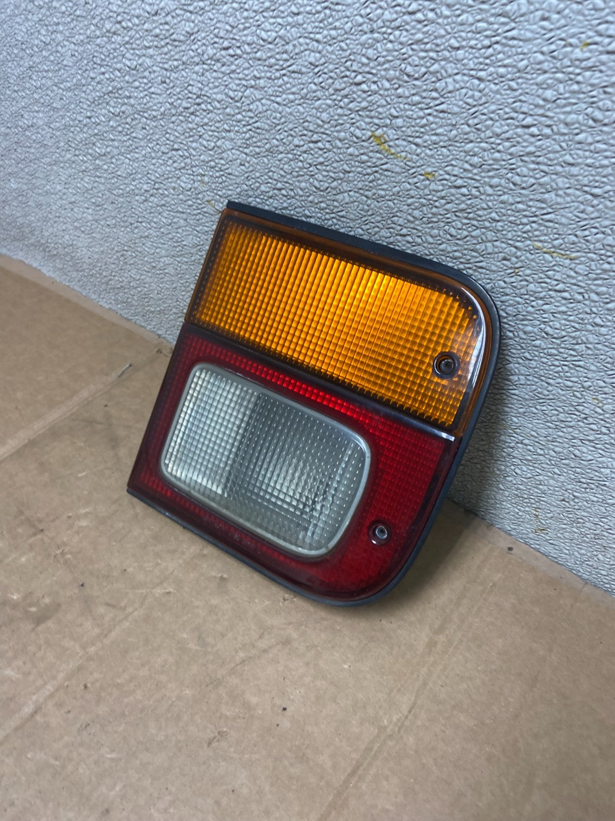 1996 to 1998 Mazda Mpv Left Driver LH Side Inner Tail Light Oem AA1313 DW1