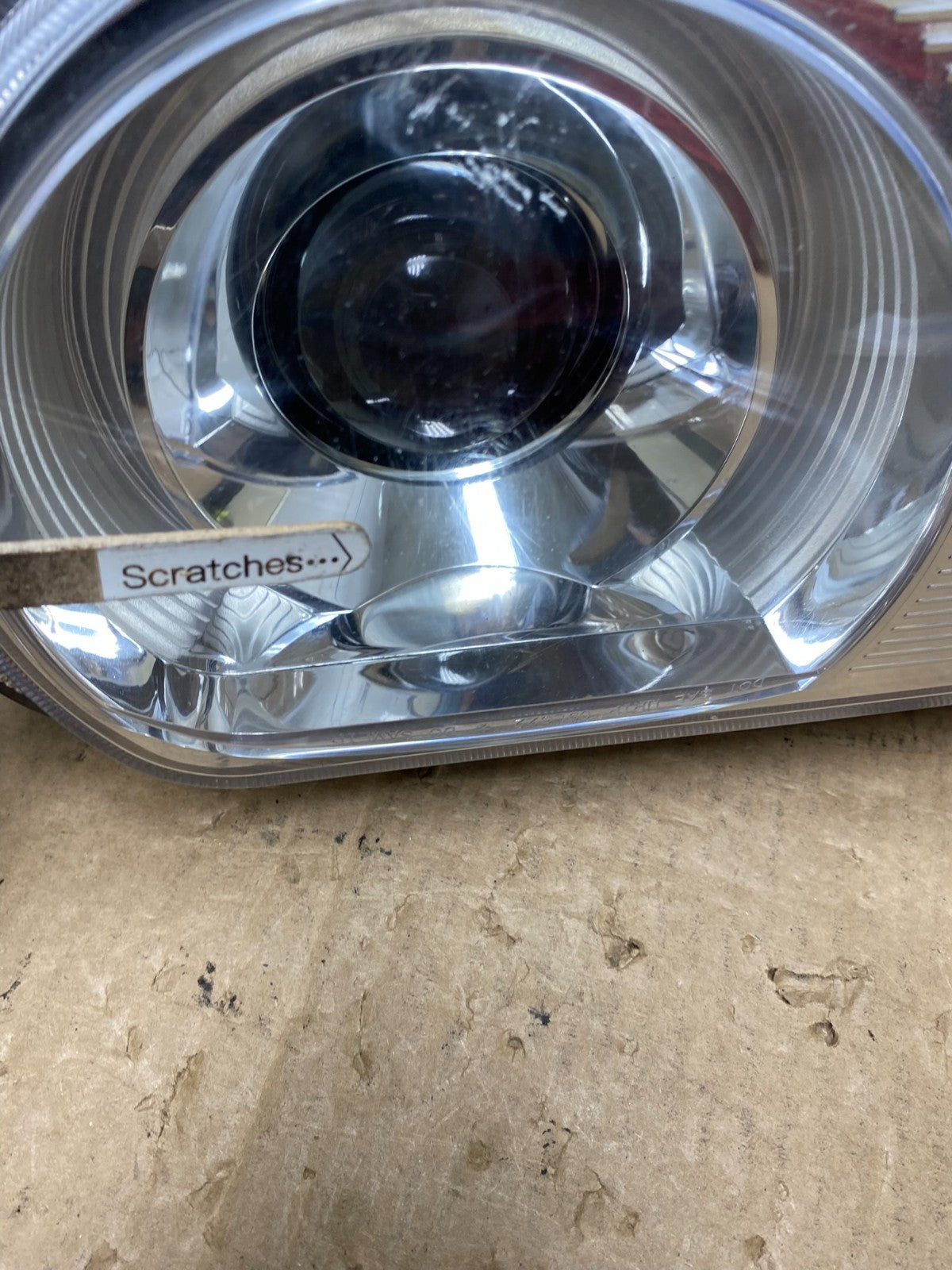 2008 to 2014 Dodge Challenger Left Driver LH Side Xenon Headlight AF7918 DG3