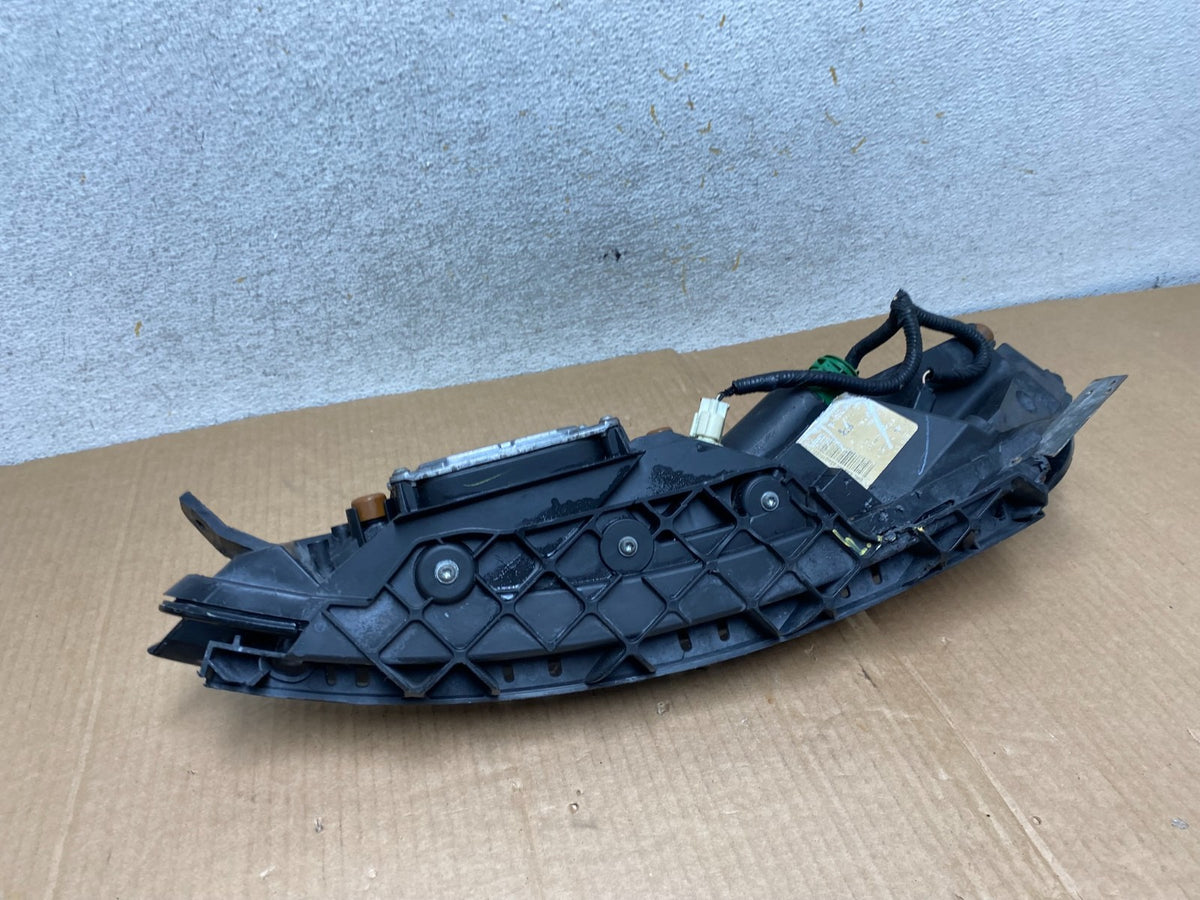 2014 - 2018 Jeep Cherokee Right Passenger RH Side LED Headlight AI5715 DW7