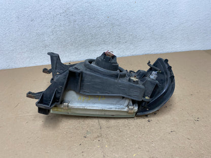 1996 to 2002 Toyota 4Runner Halogen Right Passenger RH Headlight AF5095 DW7