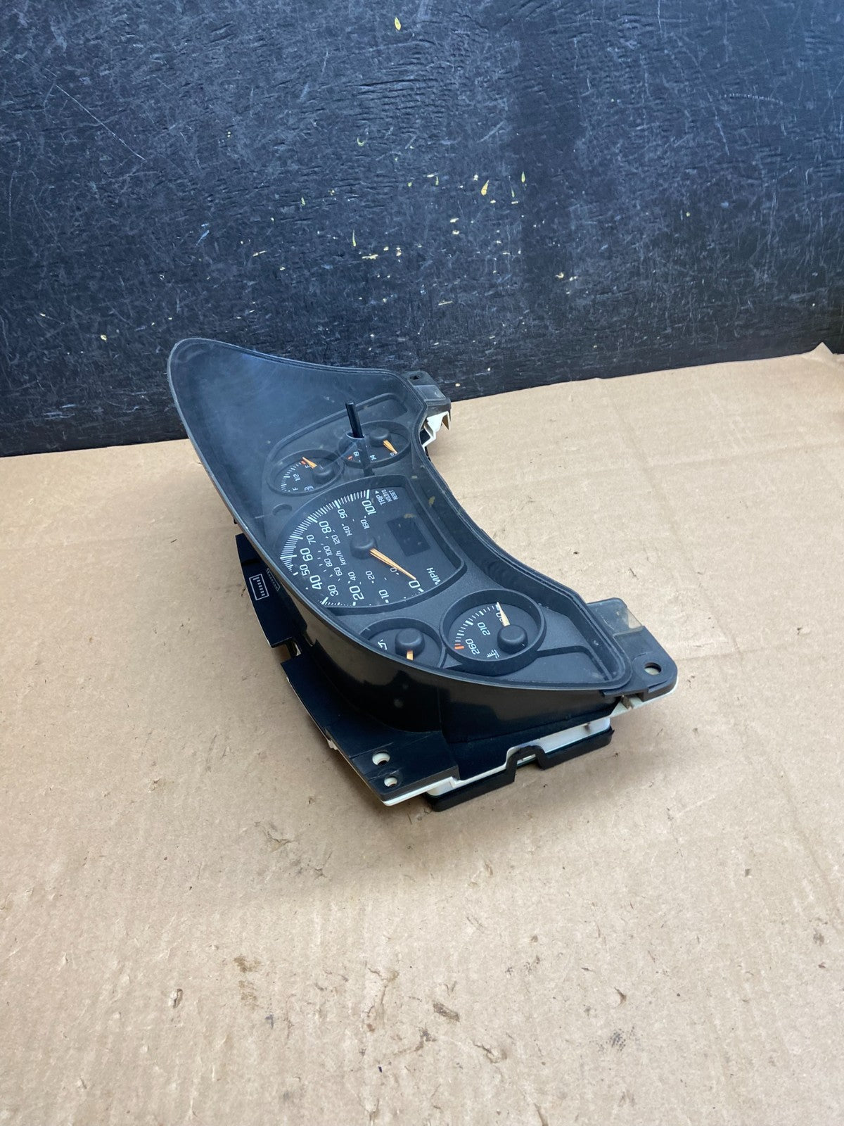2004 to 2007 Chevrolet Express Speedometer Cluster Gauge AI3028 DG1