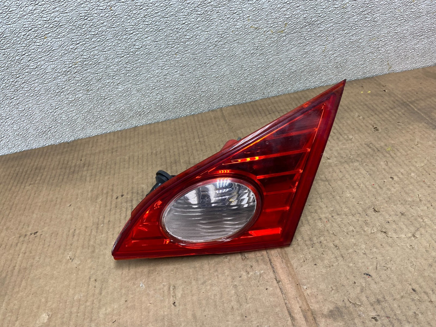2009 2010 Nissan Murano Right Passenger RH Side Inner Tail Light Oem AA6480 LK0