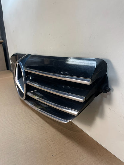 2003-2009 Mercedes Clk-Class W209 CLK550 CLK55 Front Upper Grill Grille aj10411