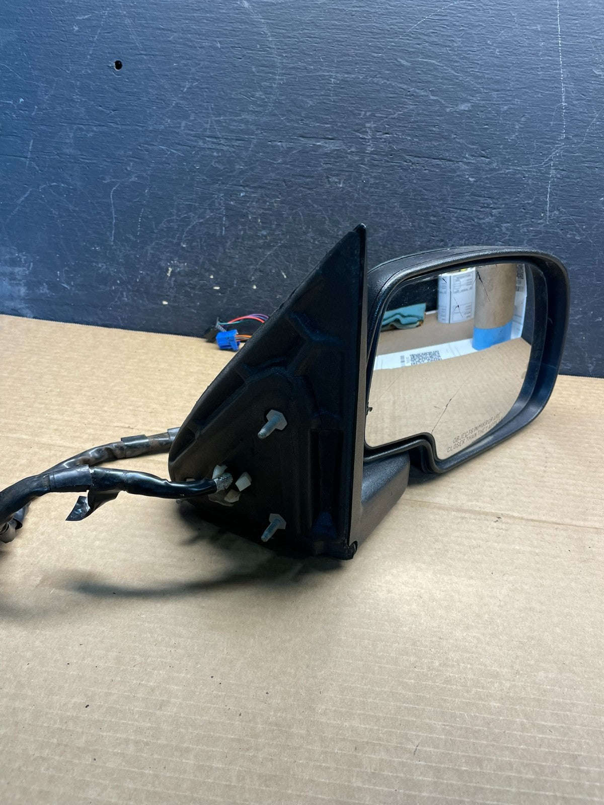 2003-2006 Chevrolet Tahoe Right Passenger Turn Signal View Door Mirror AF6737 MS11