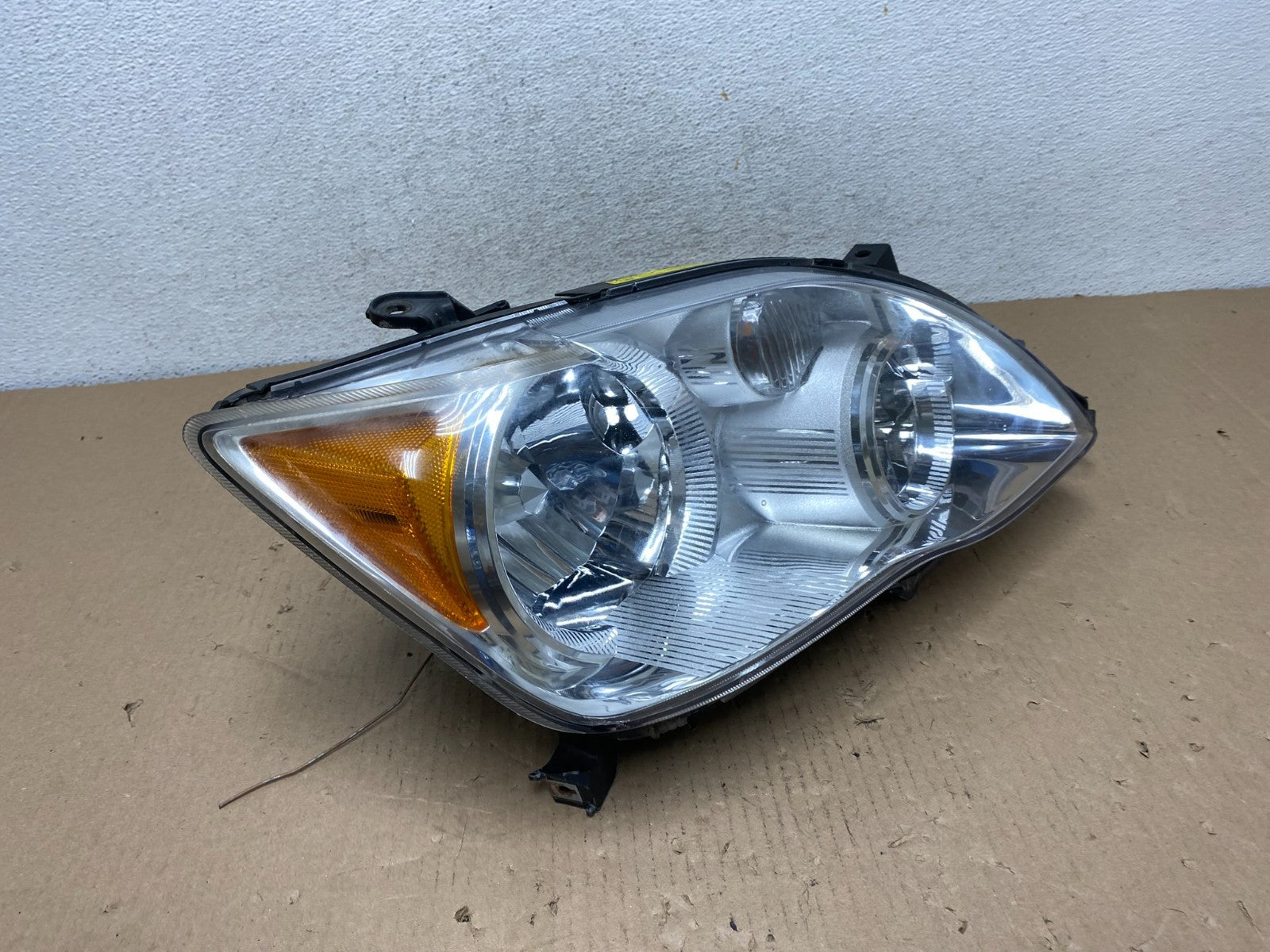 2008 2009 2010 Toyota Avalon Right Passenger Side Xenon Headlight AF3231 DW2