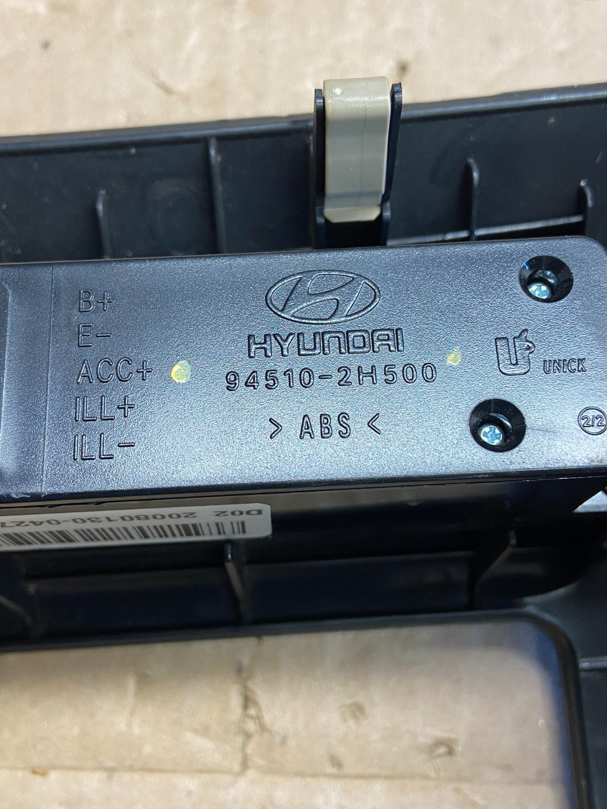 2007-2010 Hyundai Elantra Radio Heat AC Climate Control Air Vent Bezel AH5641 DG4