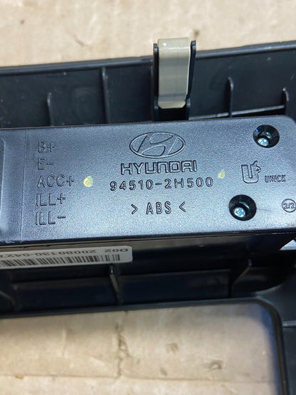2007-2010 Hyundai Elantra Radio Heat AC Climate Control Air Vent Bezel AH5641 DG4