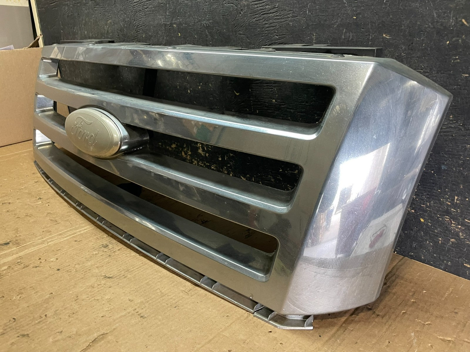 2007 to 2014 Ford Expedition Front Upper Chrome Grill Grille Oem Z5916 DG1