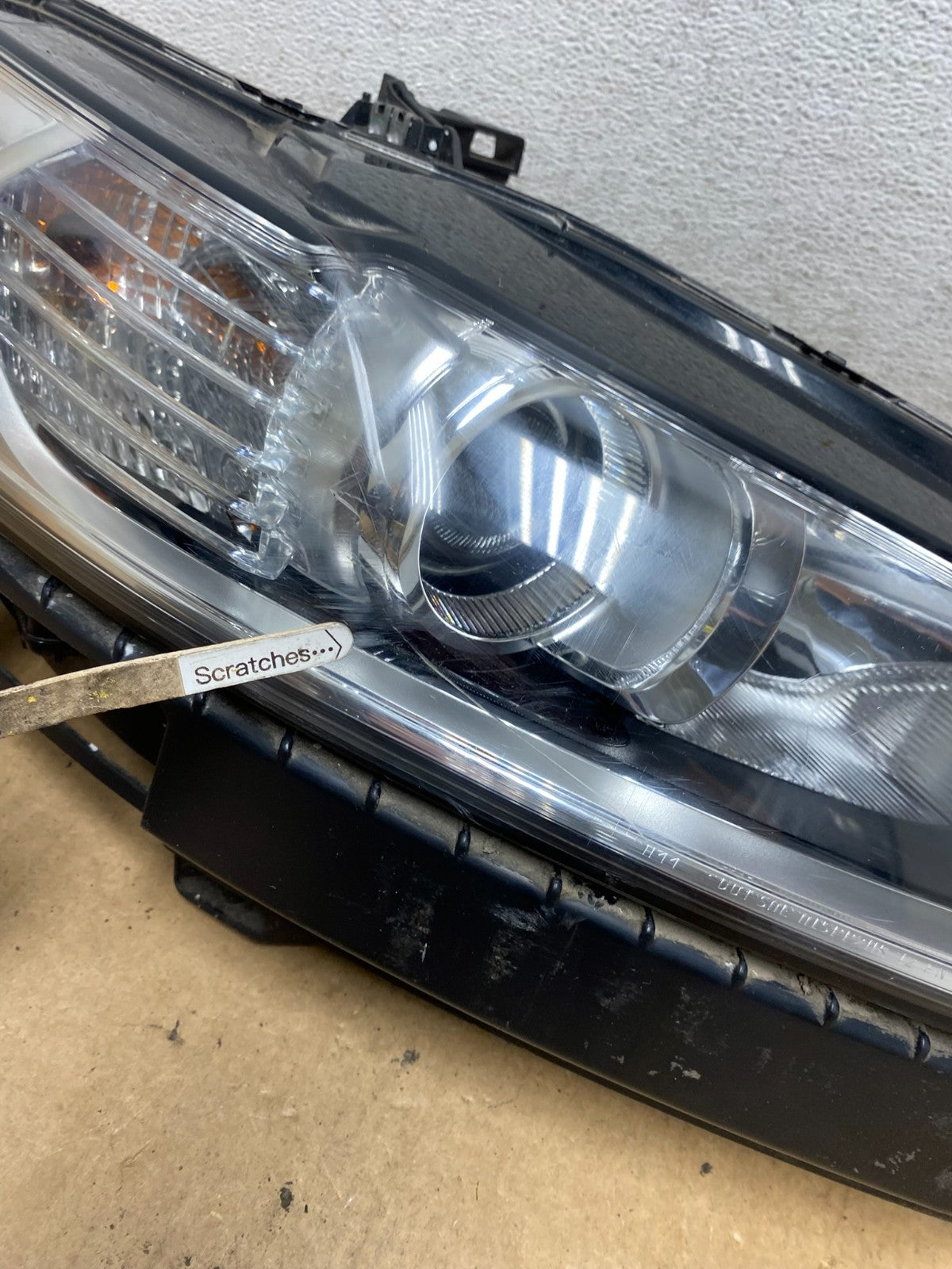 2013 to 2016 Ford Fusion Right Passenger Rh Side Headlight AE3090 DW3