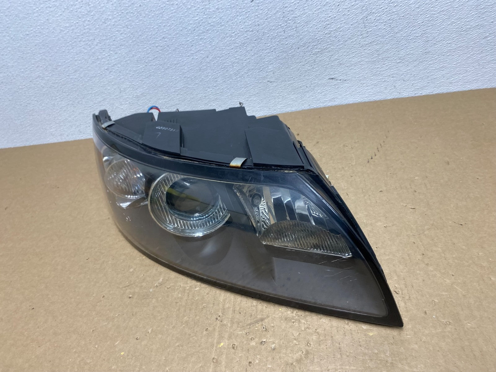 2004 to 2007 Volvo S40 Right Passenger Side Headlight DEPO AC1287 DW1