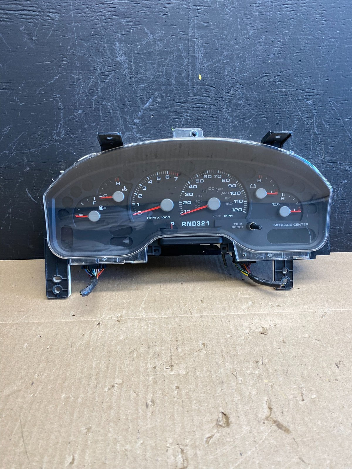 2004 2005 Ford Explorer Speedometer Cluster Gauge ac6397 DG0