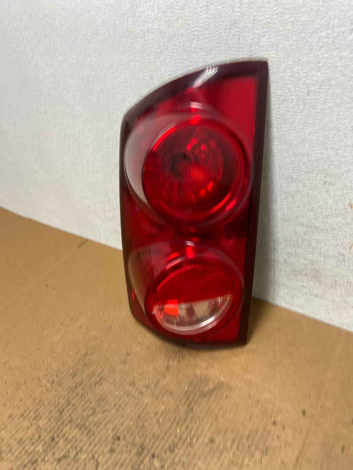 2007 - 2009 Dodge Ram 1500 2500 Left Driver Lh Side Tail Light AE1592 LK1