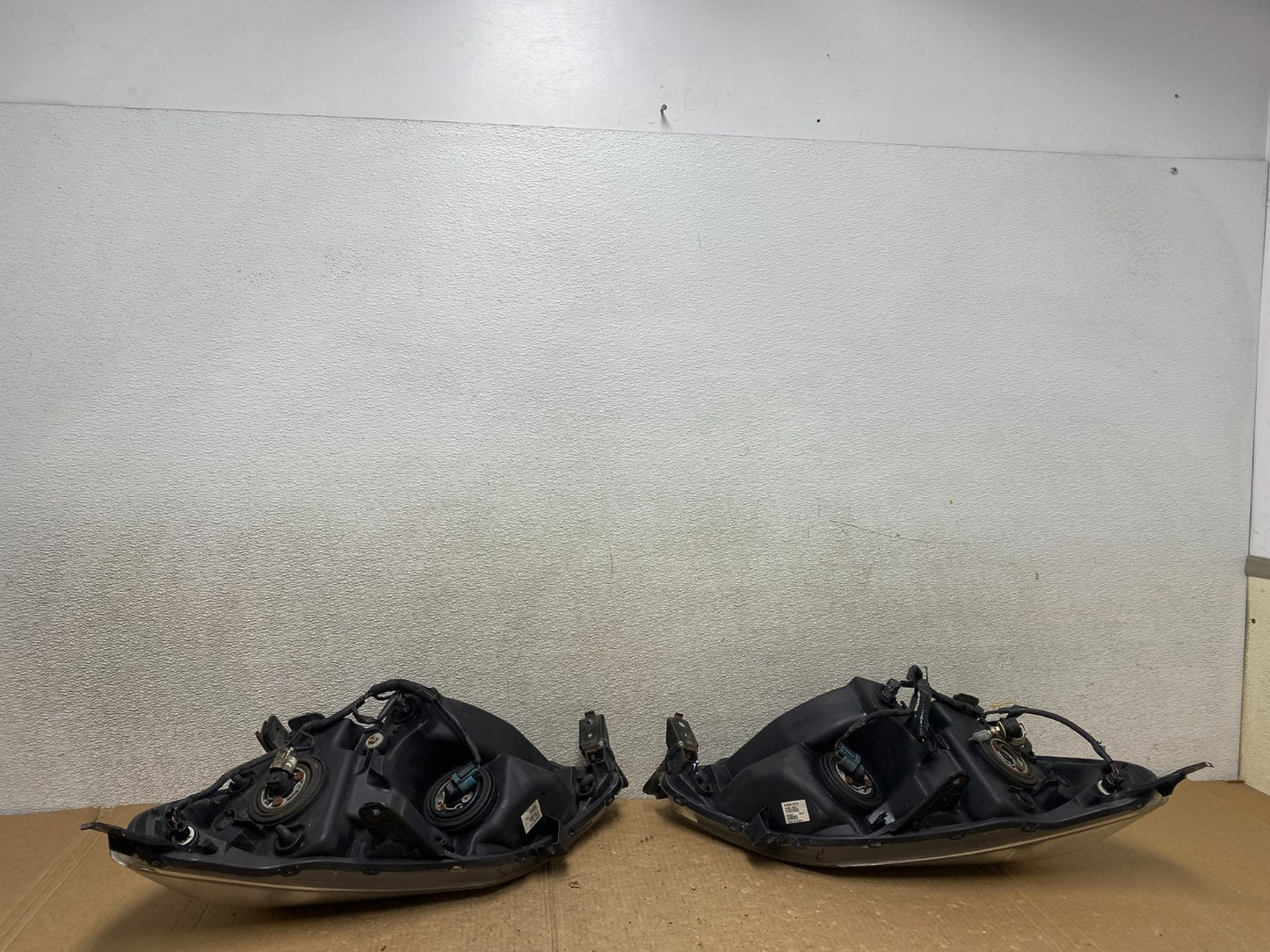 2005 2006 2007 Honda Odyssey Left+Right Set Halogen Headlights V3238 DW9