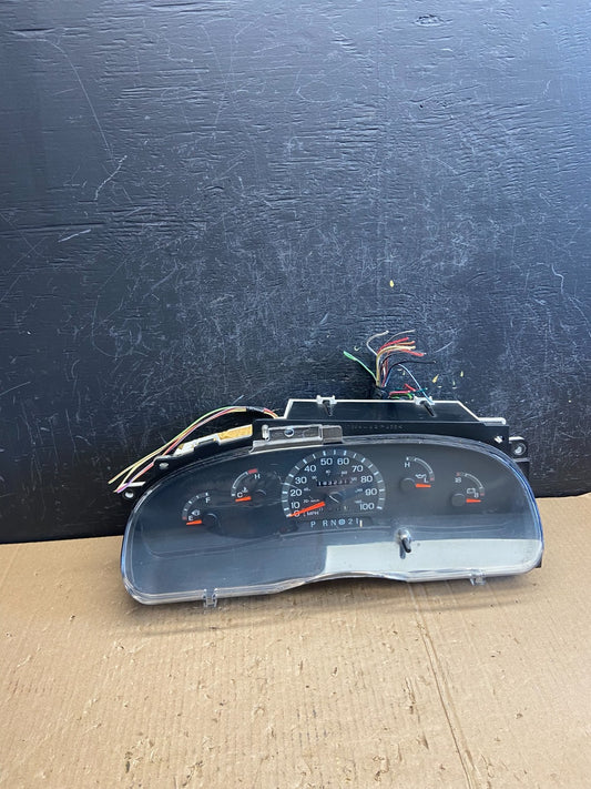 1999 Ford E250 E350 E450 VAN Speedometer Instrument Cluster AE4121 DG0