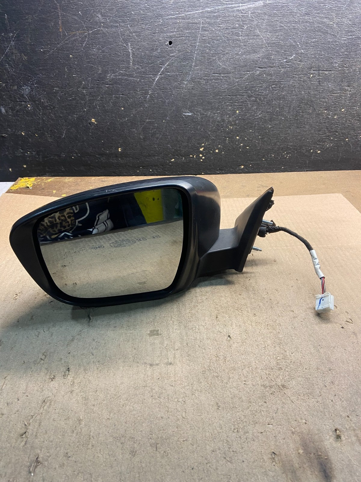 2014 to 2017 Nissan Rogue Left Driver LH W Door Mirror Z8843 MS8