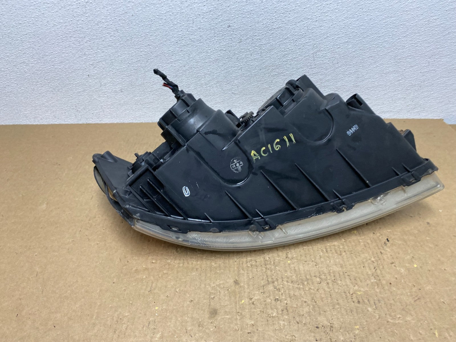 2006 to 2008 Hyundai Sonata Left Driver LH Side Headlight Halogen AC1611 DW7