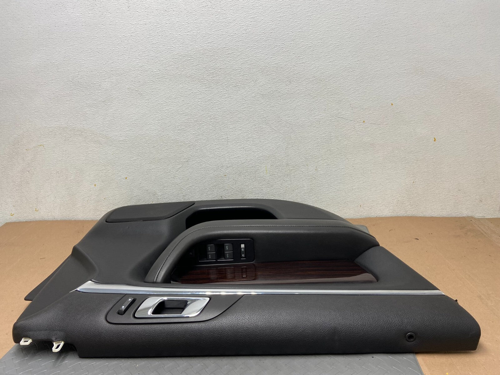 2010-2012 Lincoln MKS Left Driver Side Front Door Interior Trim Panel C0994 OEM6